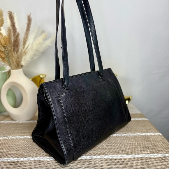 EUC Vintage CHANEL CC Black Caviar Leather Shoulder Bag - Picture 13 of 17